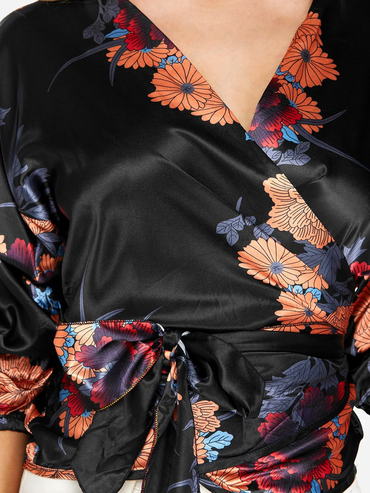 Custom V-Neck Floral Print Lace-Up 3/4 Sleeve Blouses